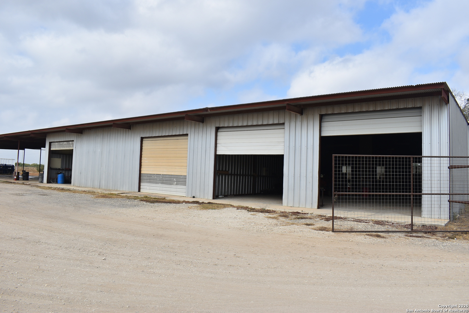 204 Pr Cardinal Lane Jourdanton TX 78026