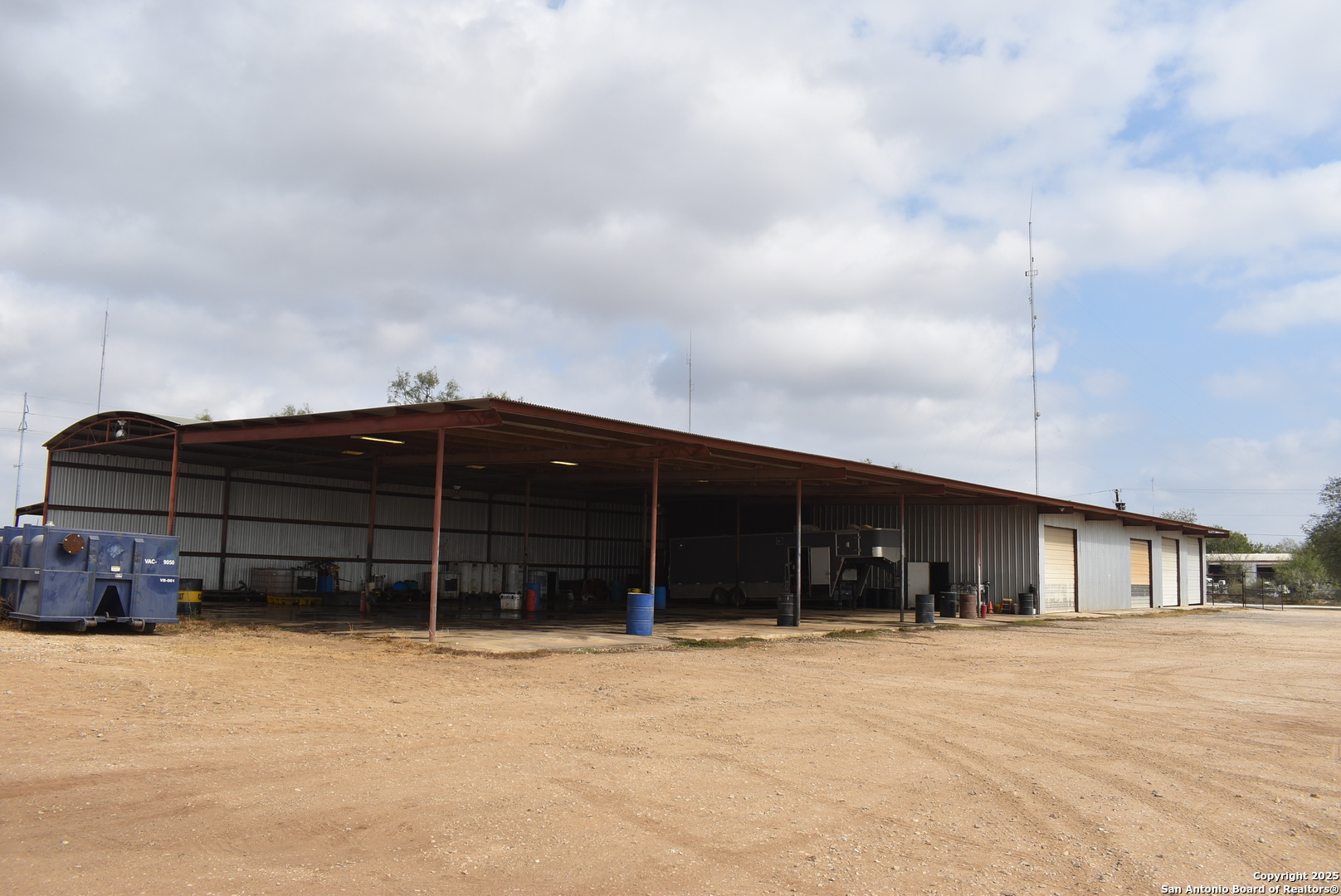 204 Pr Cardinal Lane Jourdanton TX 78026