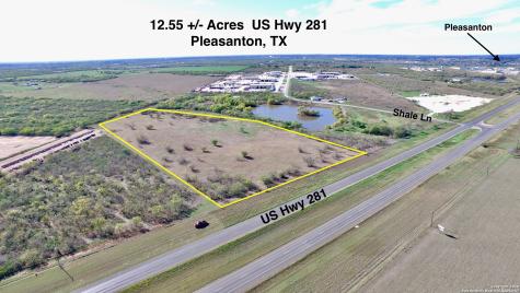 2282 S Us Highway 281 Pleasanton TX 78064