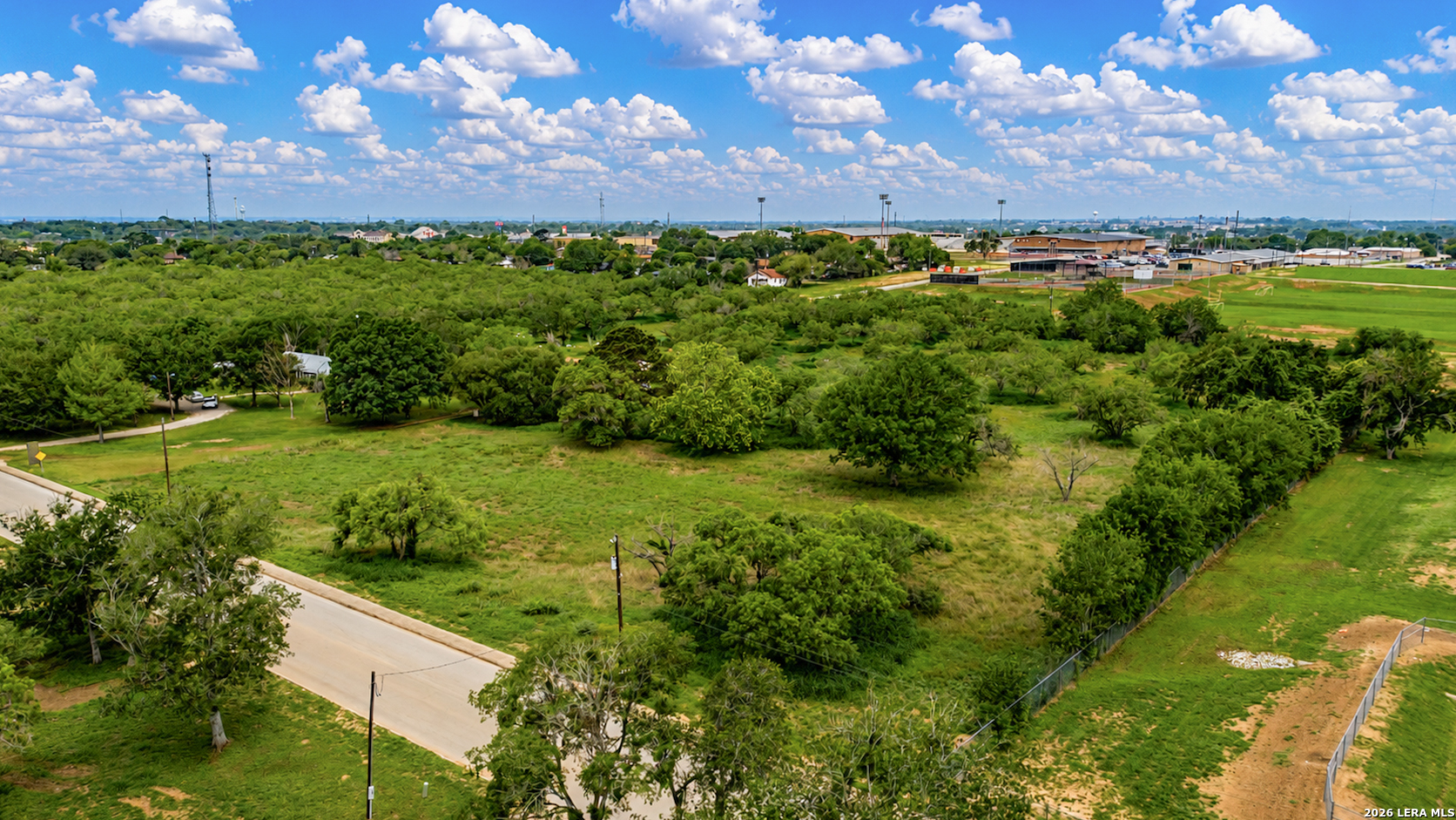 Lots 40 A & B B Street Floresville TX 78114