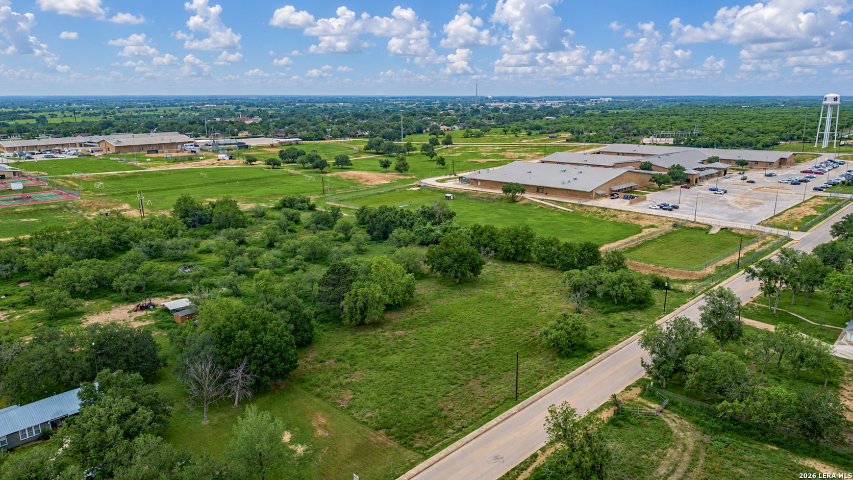 Lots 40 A & B B Street Floresville TX 78114