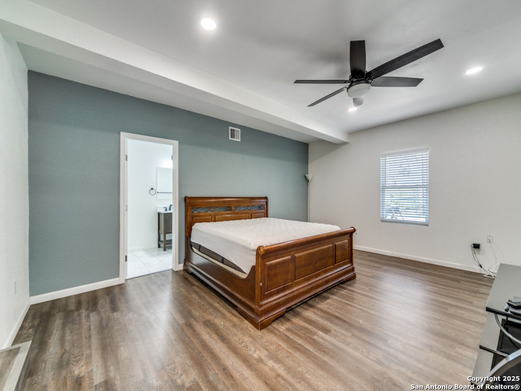 8609 Abe Lincoln San Antonio TX 78240