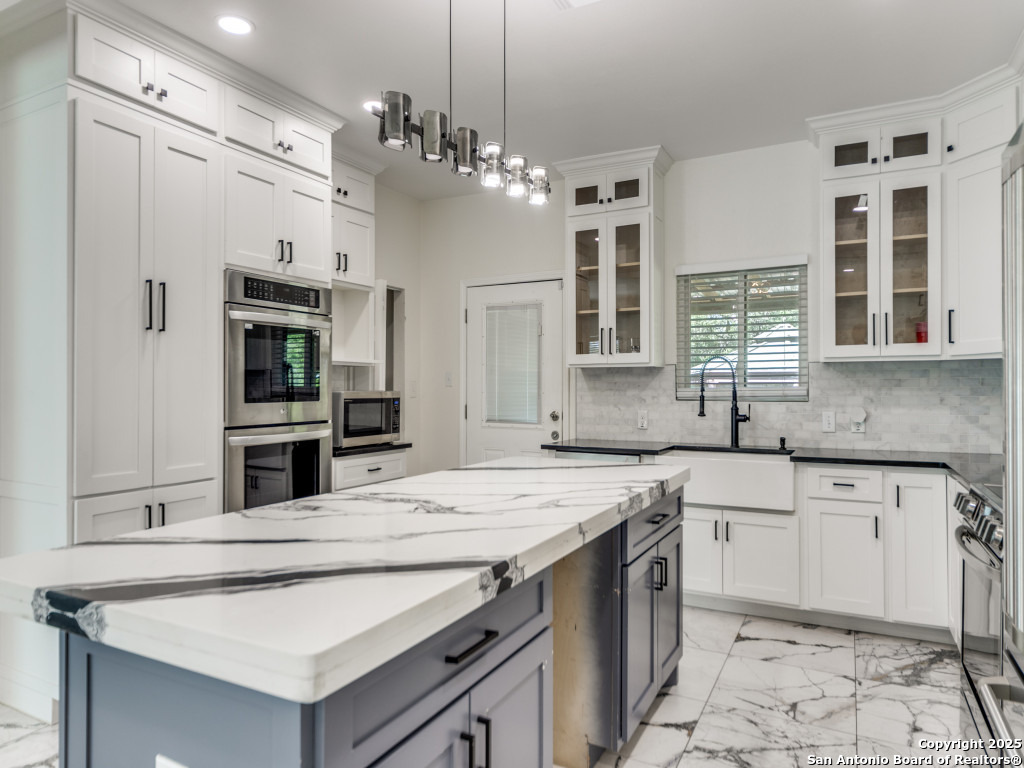 8609 Abe Lincoln San Antonio TX 78240