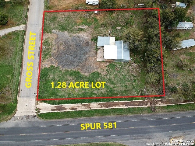 202 E Gross Street Pearsall TX 78061