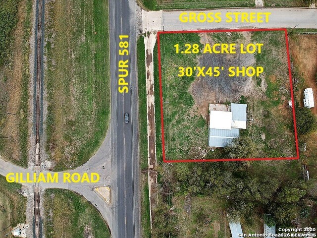 202 E Gross Street Pearsall TX 78061