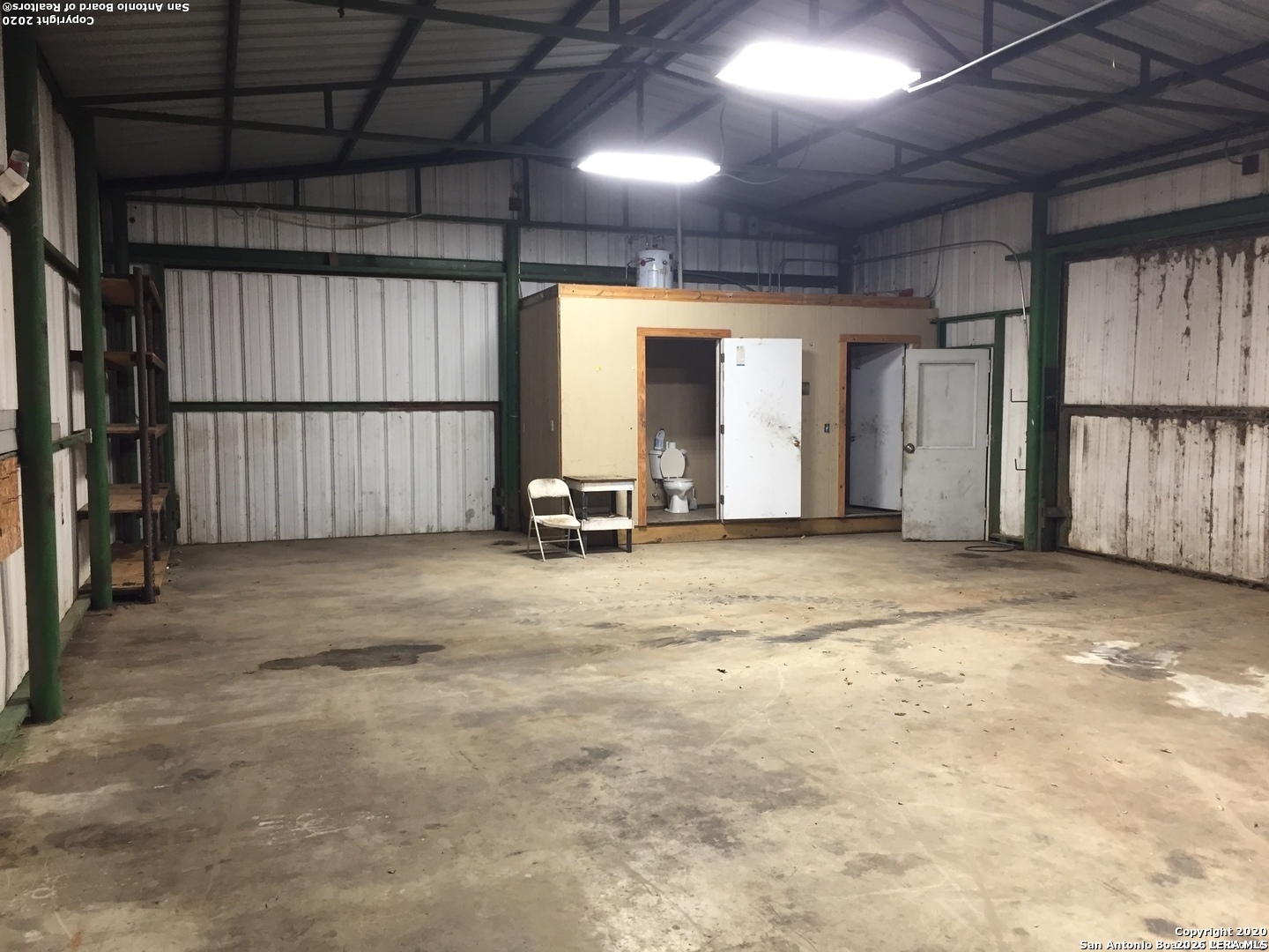 202 E Gross Street Pearsall TX 78061