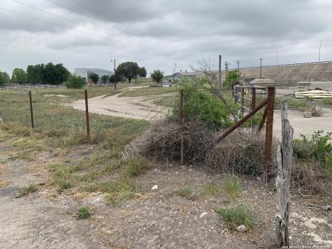 0000 Highway 173 Hondo TX 78861