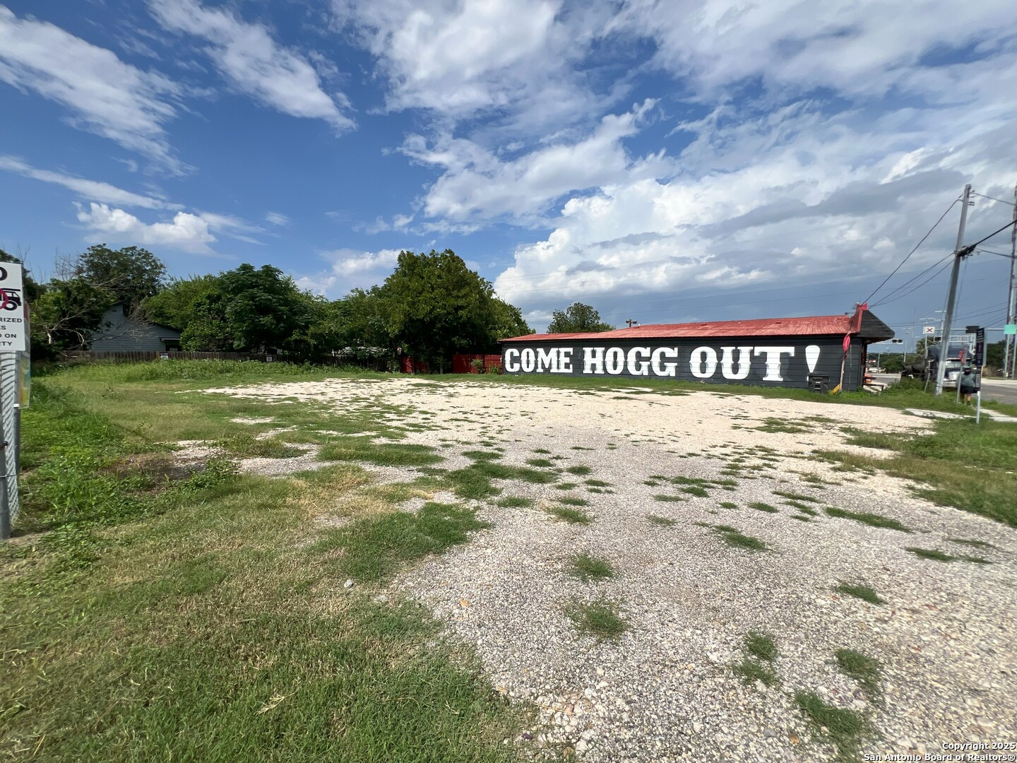 2931 E Houston San Antonio TX 78202