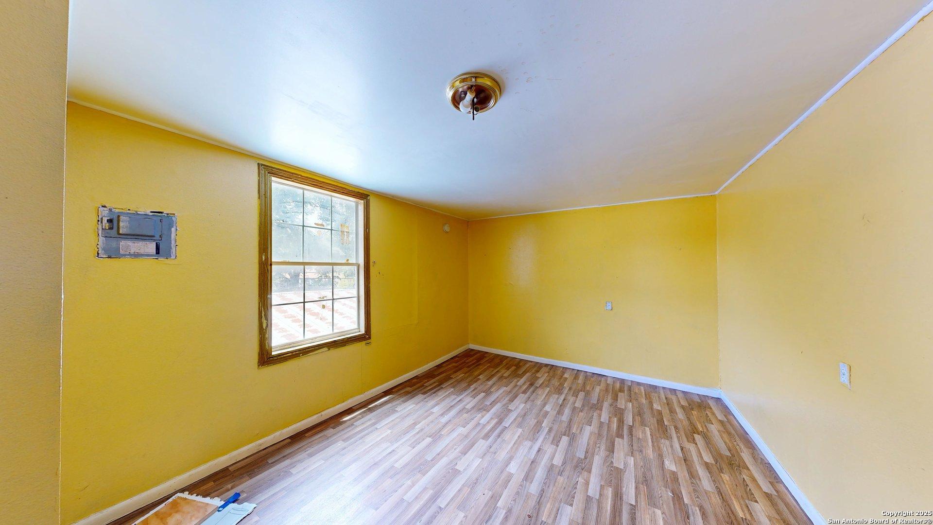 1407 S Gevers Street San Antonio TX 78210