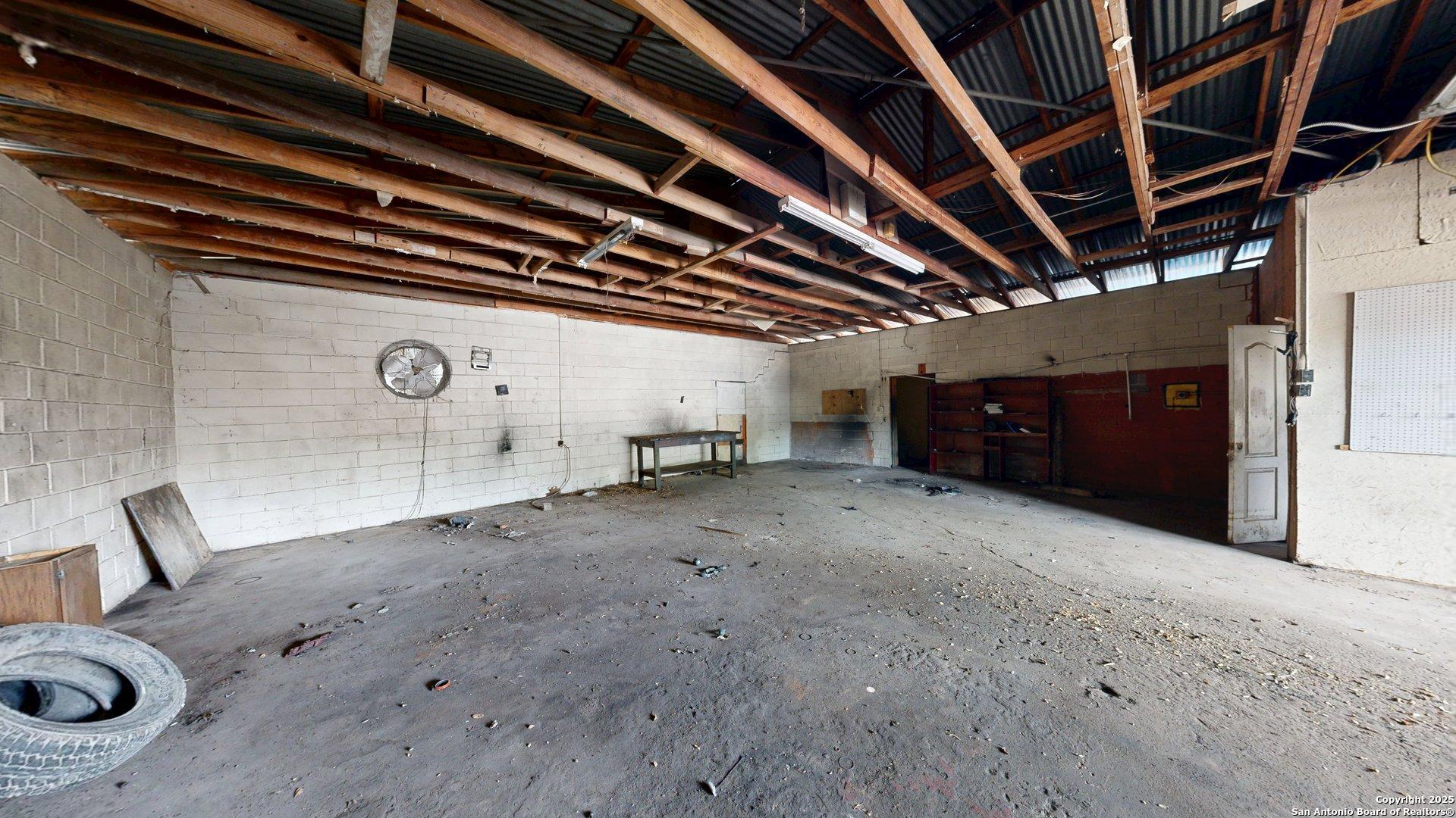 1407 S Gevers Street San Antonio TX 78210