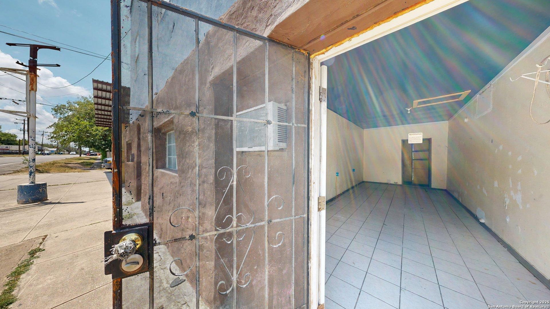 1407 S Gevers Street San Antonio TX 78210