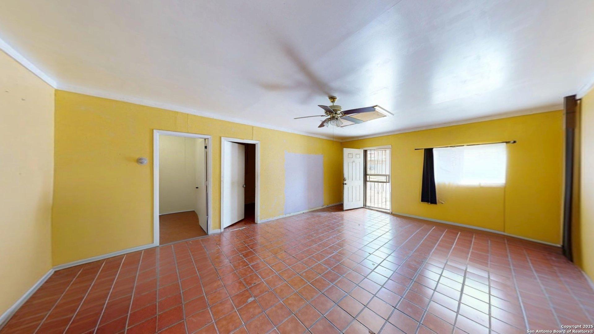 1407 S Gevers Street San Antonio TX 78210