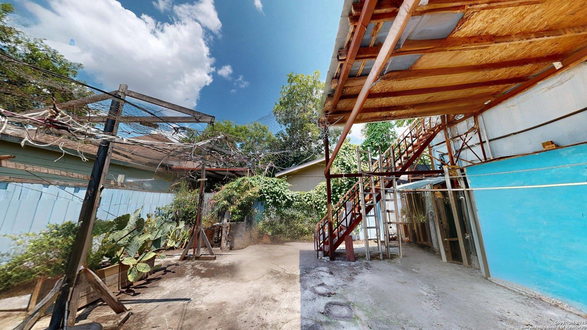 1407 S Gevers Street San Antonio TX 78210