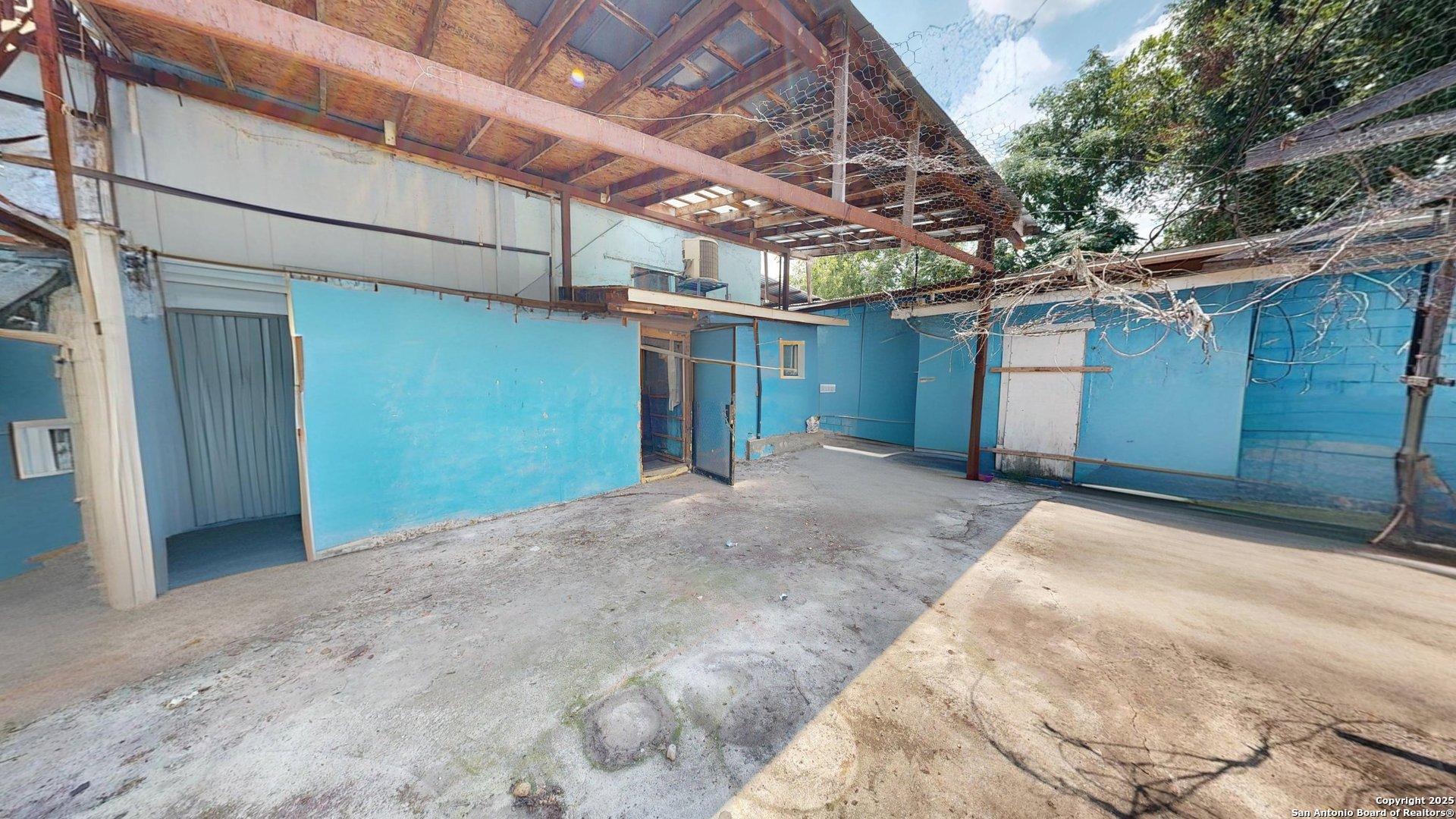 1407 S Gevers Street San Antonio TX 78210