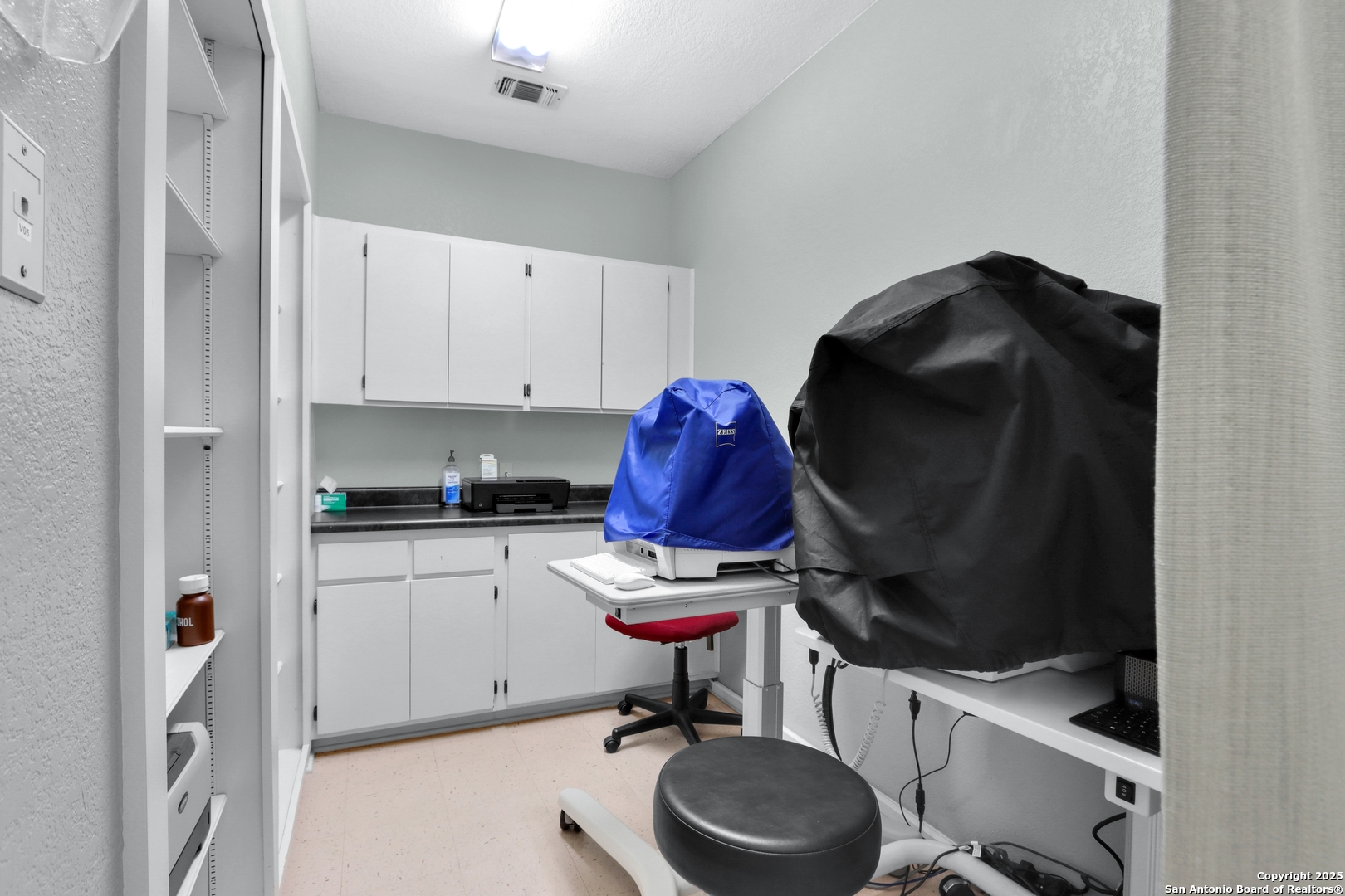 1046-1048 E Blanco Boerne TX 78006