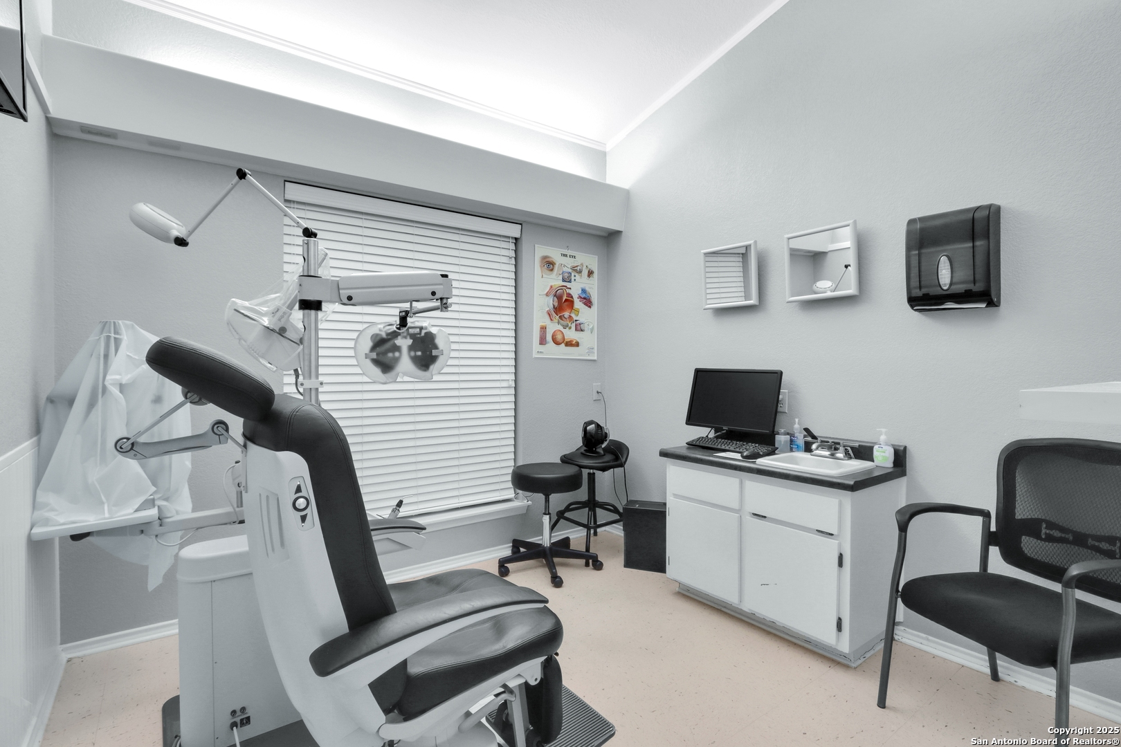 1046-1048 E Blanco Boerne TX 78006