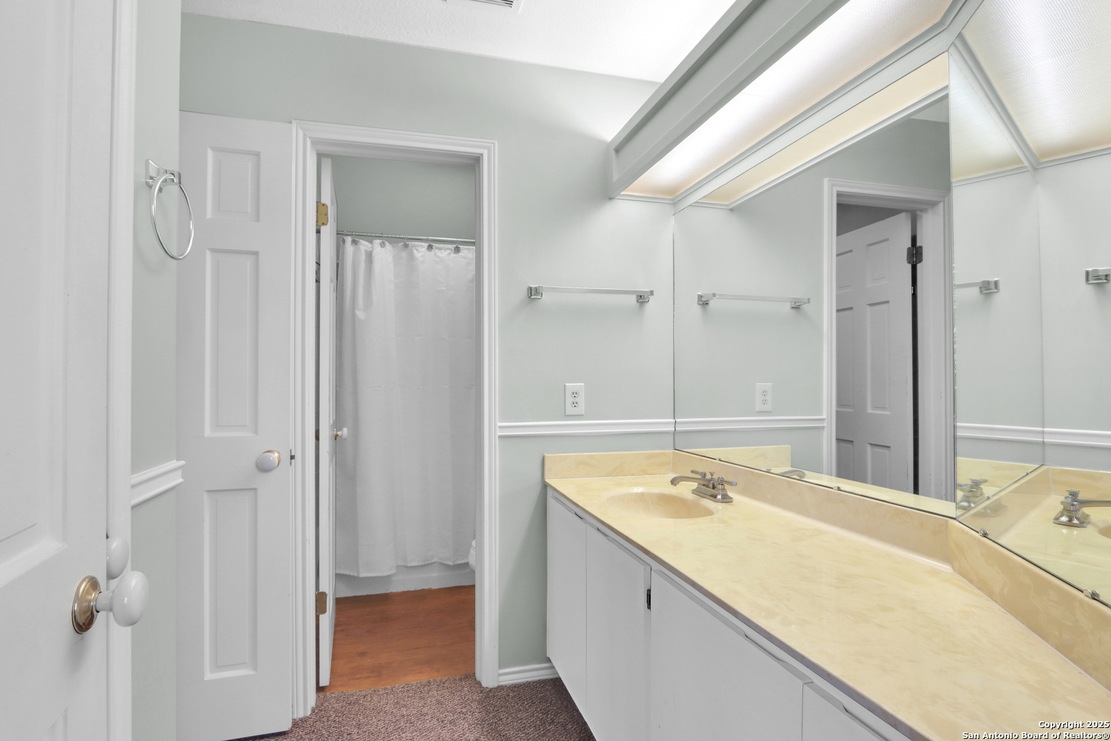 1046-1048 E Blanco Boerne TX 78006