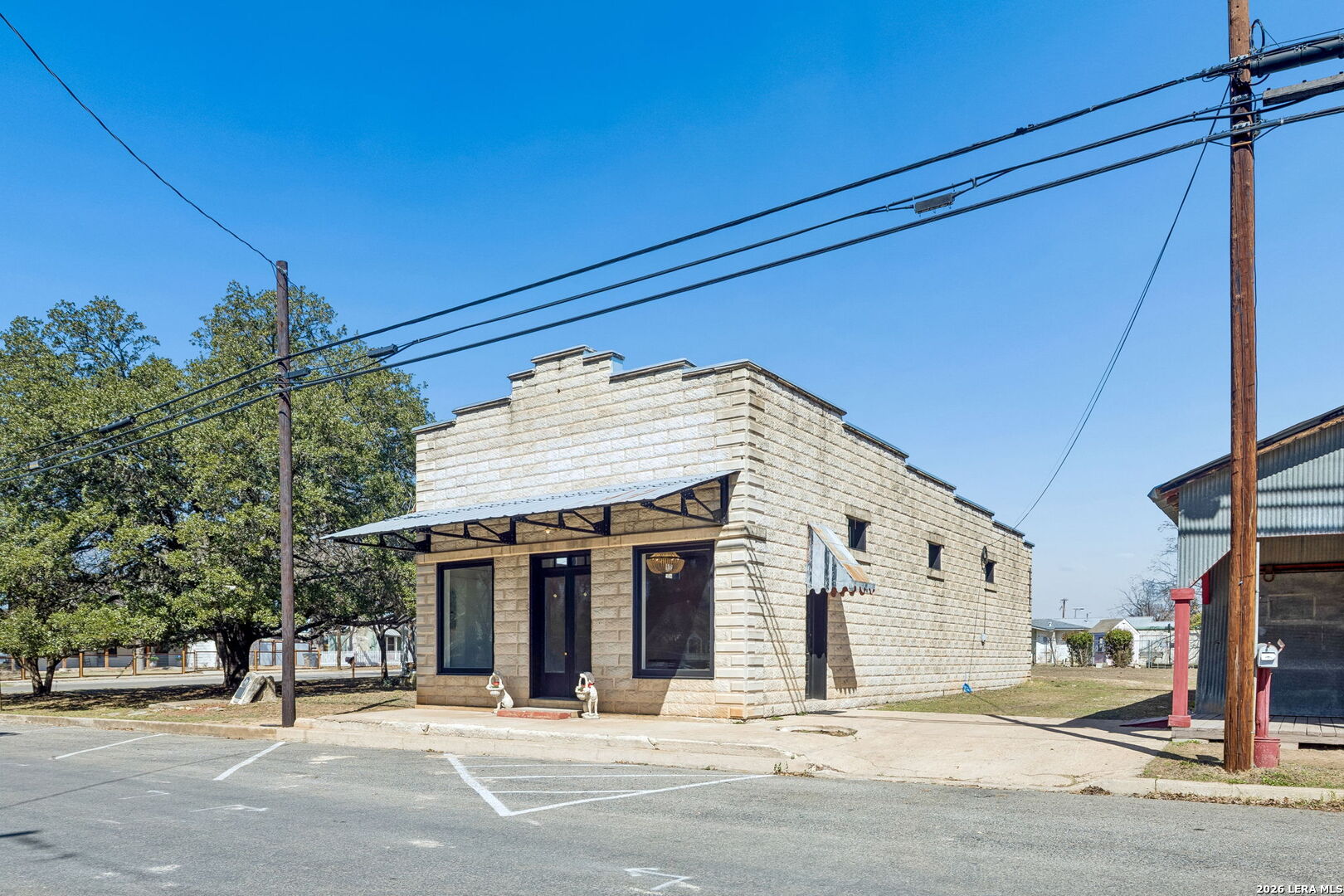 606 High Street Comfort TX 77318