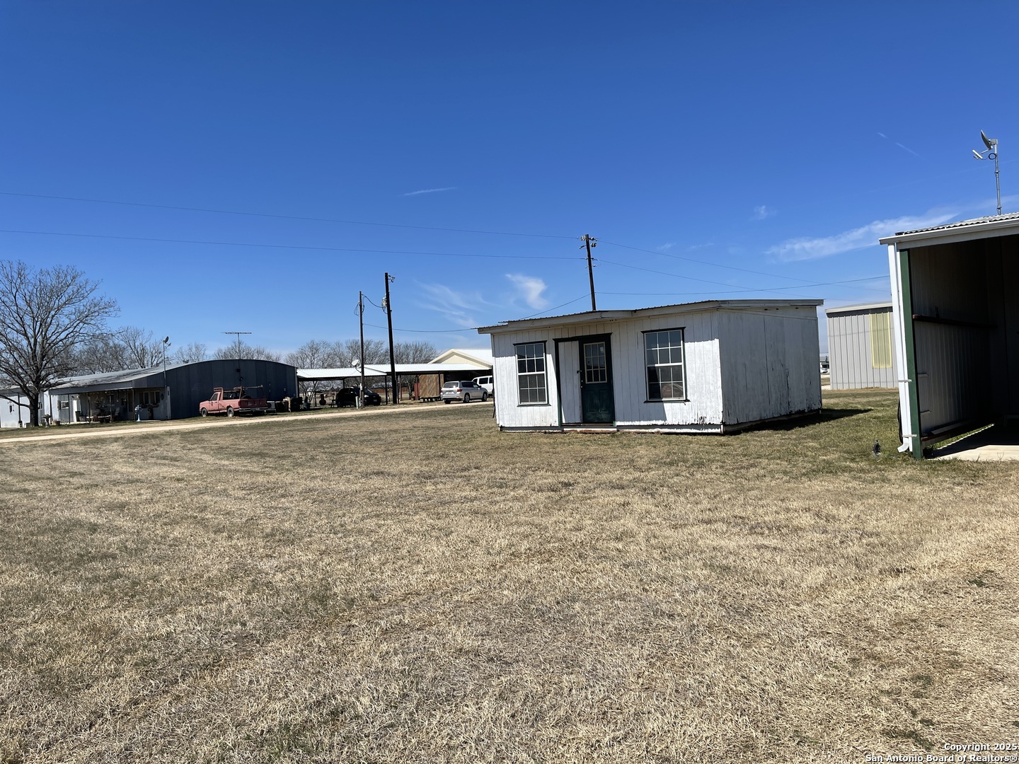 236 Vagabond Marion TX 78124