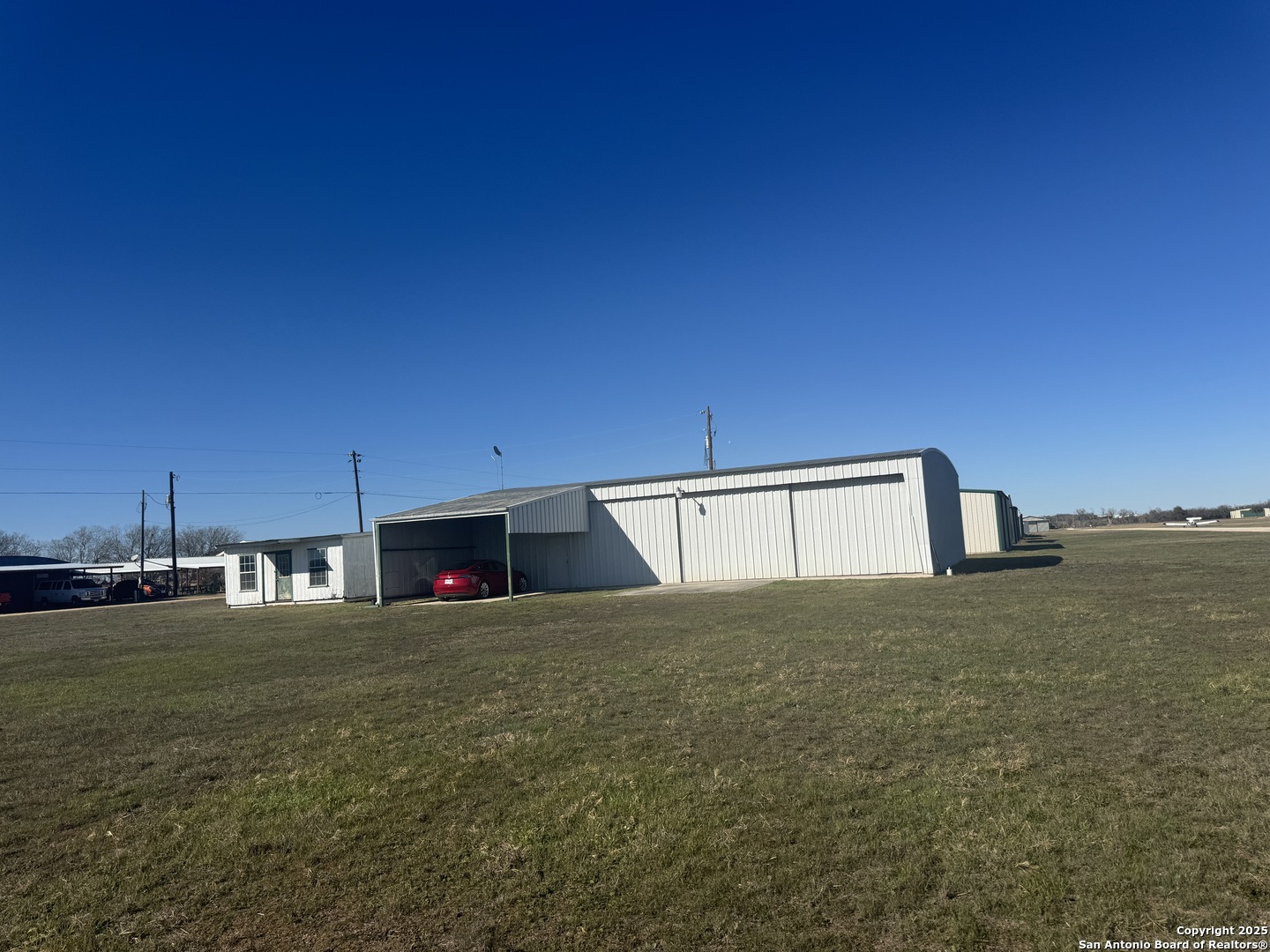 236 Vagabond Marion TX 78124