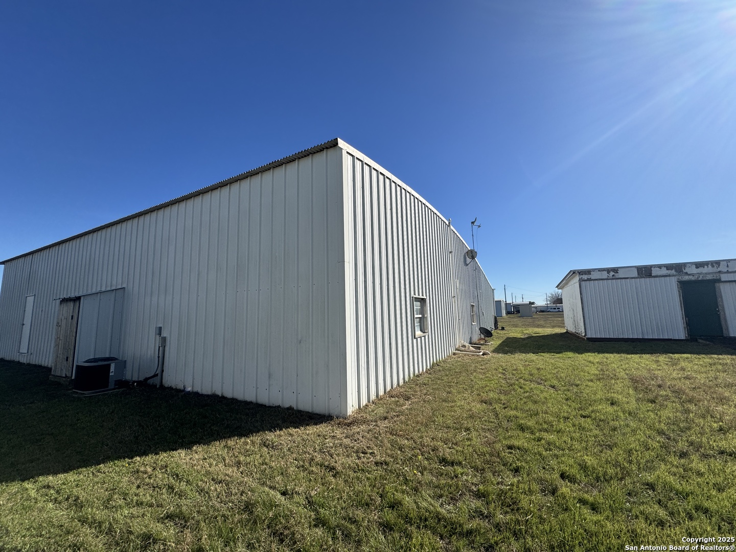 236 Vagabond Marion TX 78124