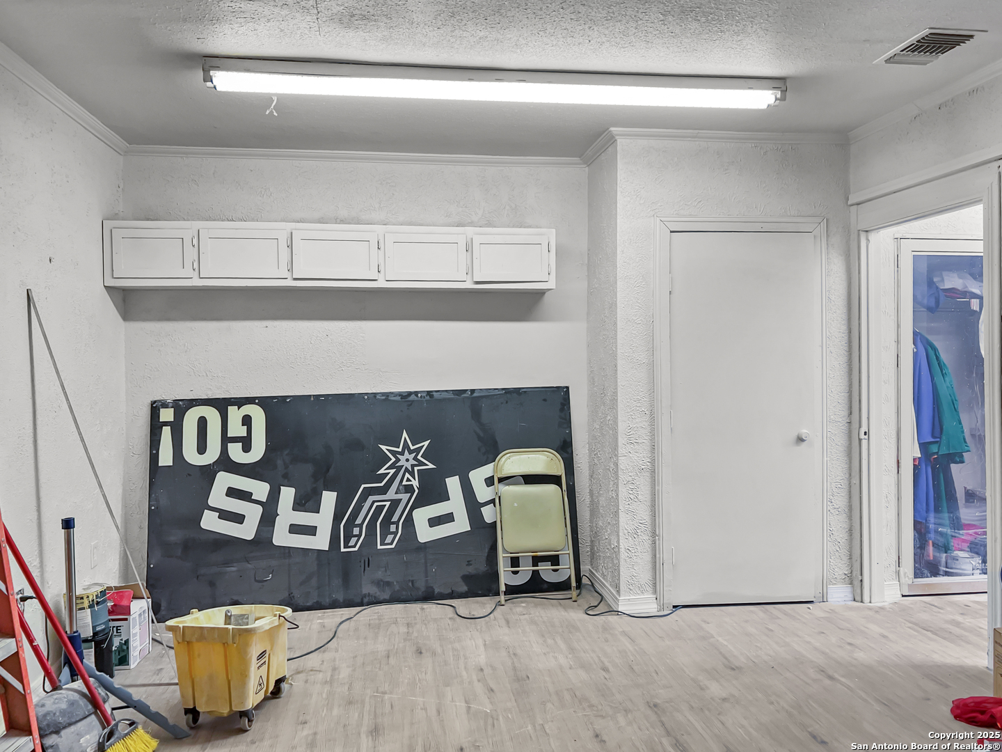 2903 E Houston San Antonio TX 78202