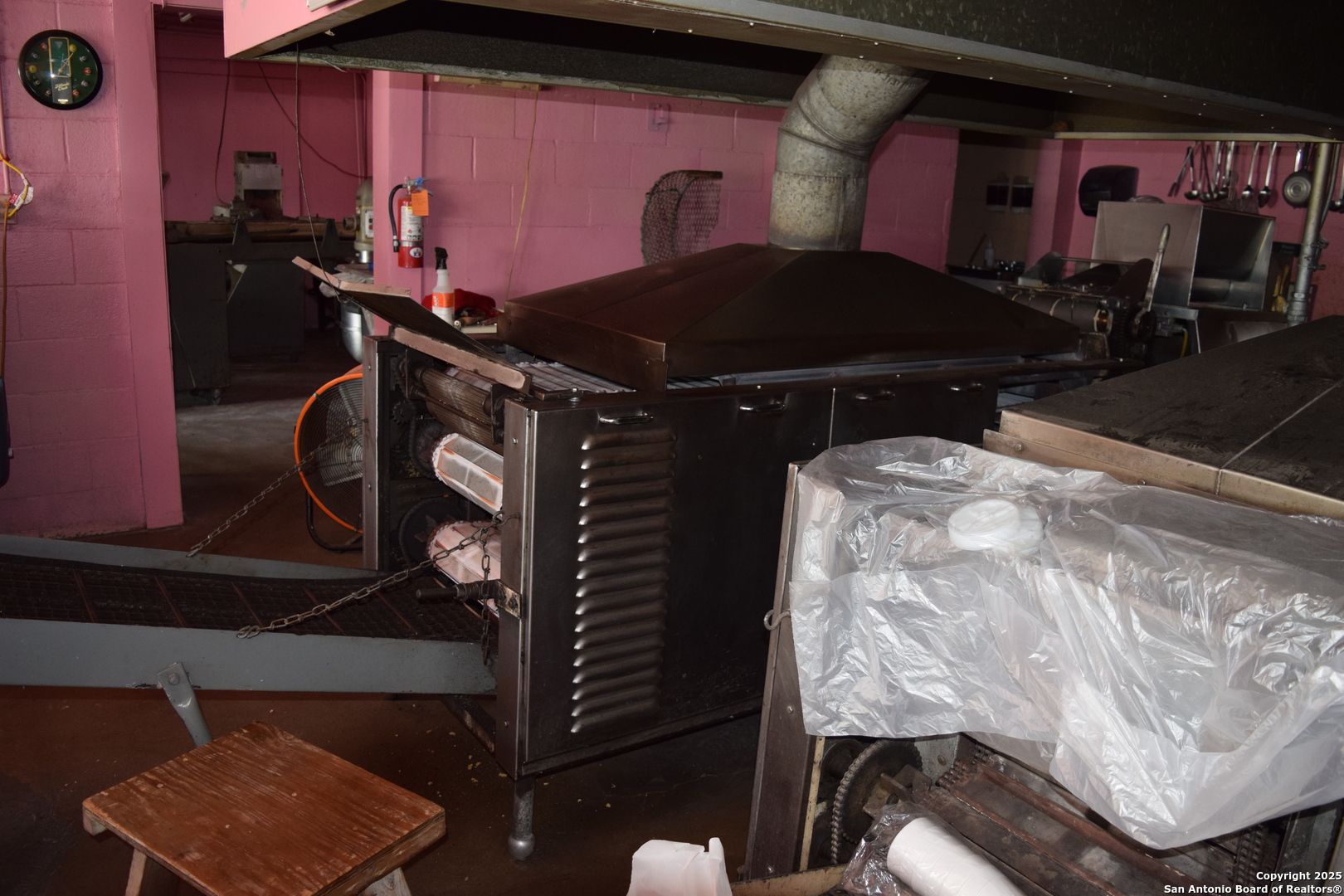 727 Historic Old Highway 90 San Antonio TX 78237