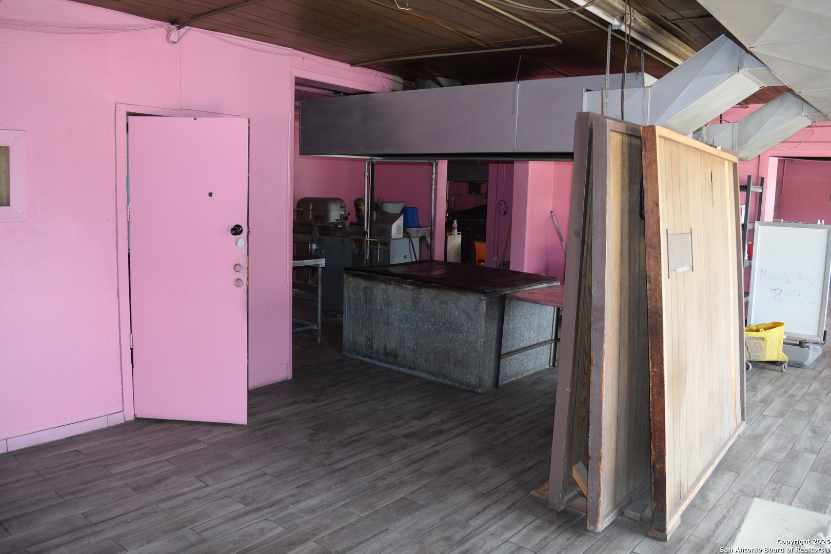 727 Historic Old Highway 90 San Antonio TX 78237