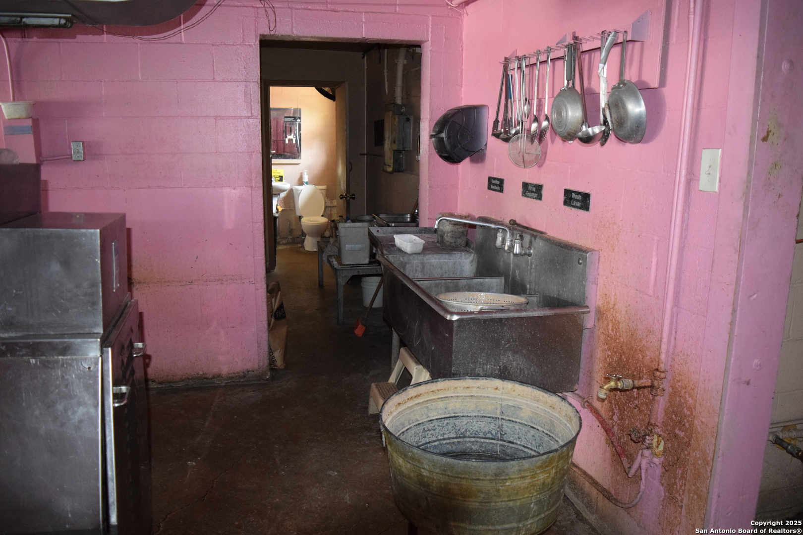 727 Historic Old Highway 90 San Antonio TX 78237