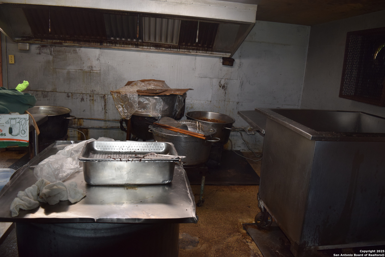 727 Historic Old Highway 90 San Antonio TX 78237