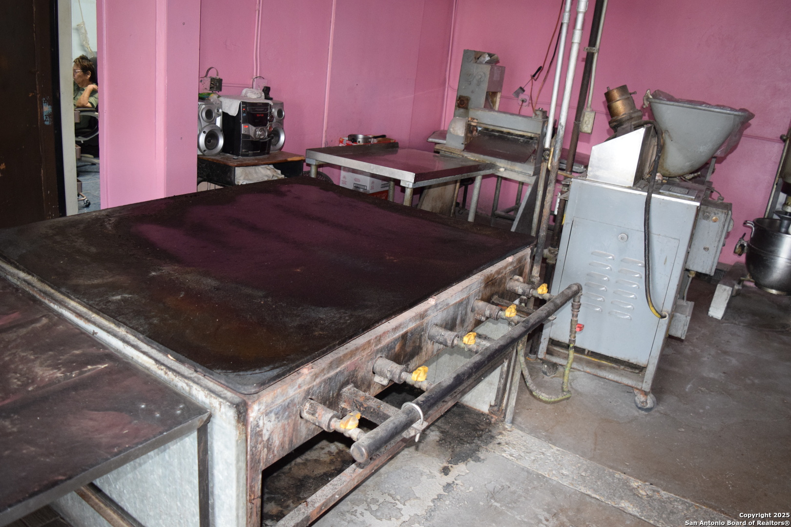 727 Historic Old Highway 90 San Antonio TX 78237