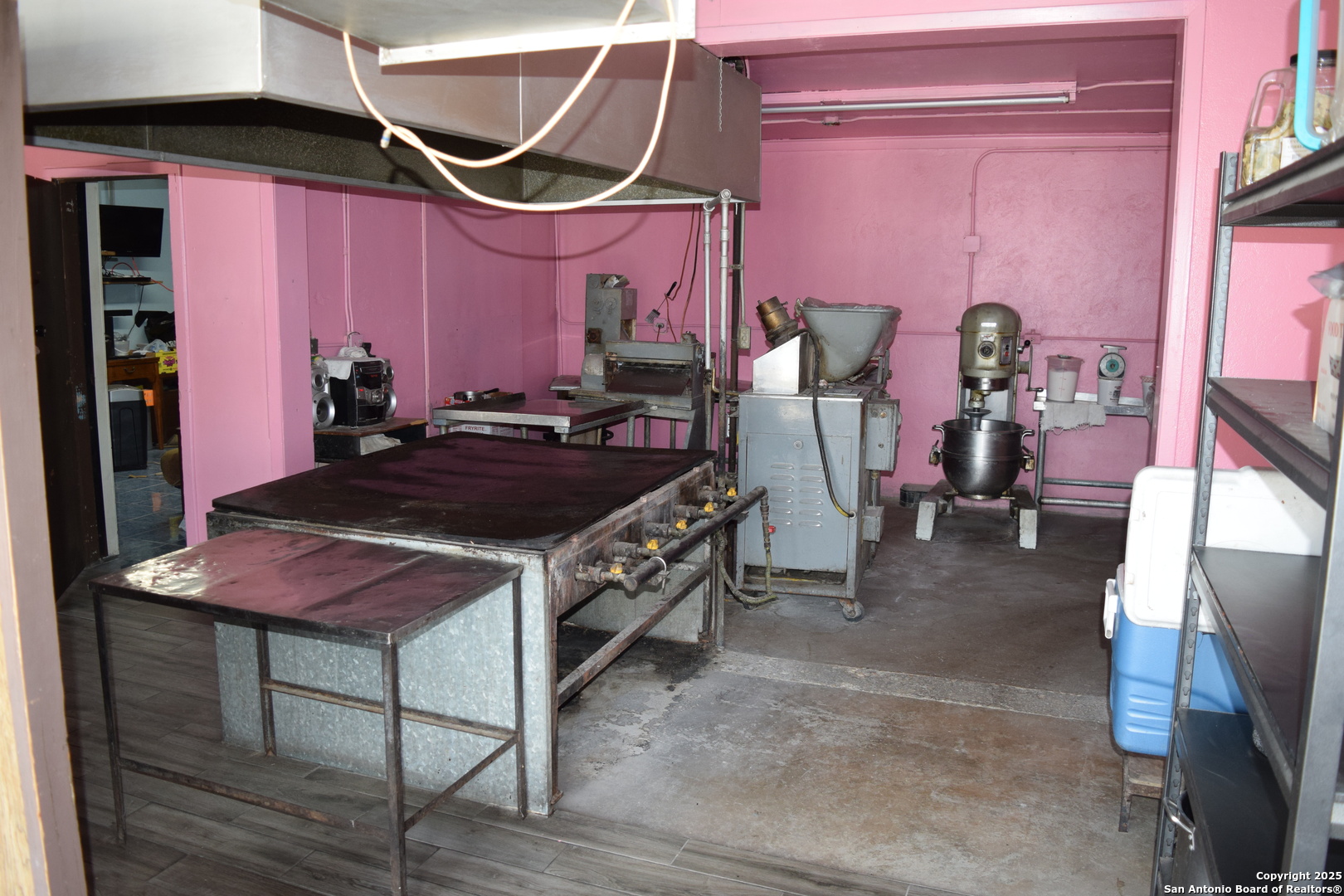 727 Historic Old Highway 90 San Antonio TX 78237