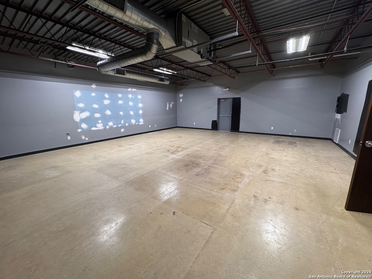 1753 Highway 97 E Jourdanton TX 78026