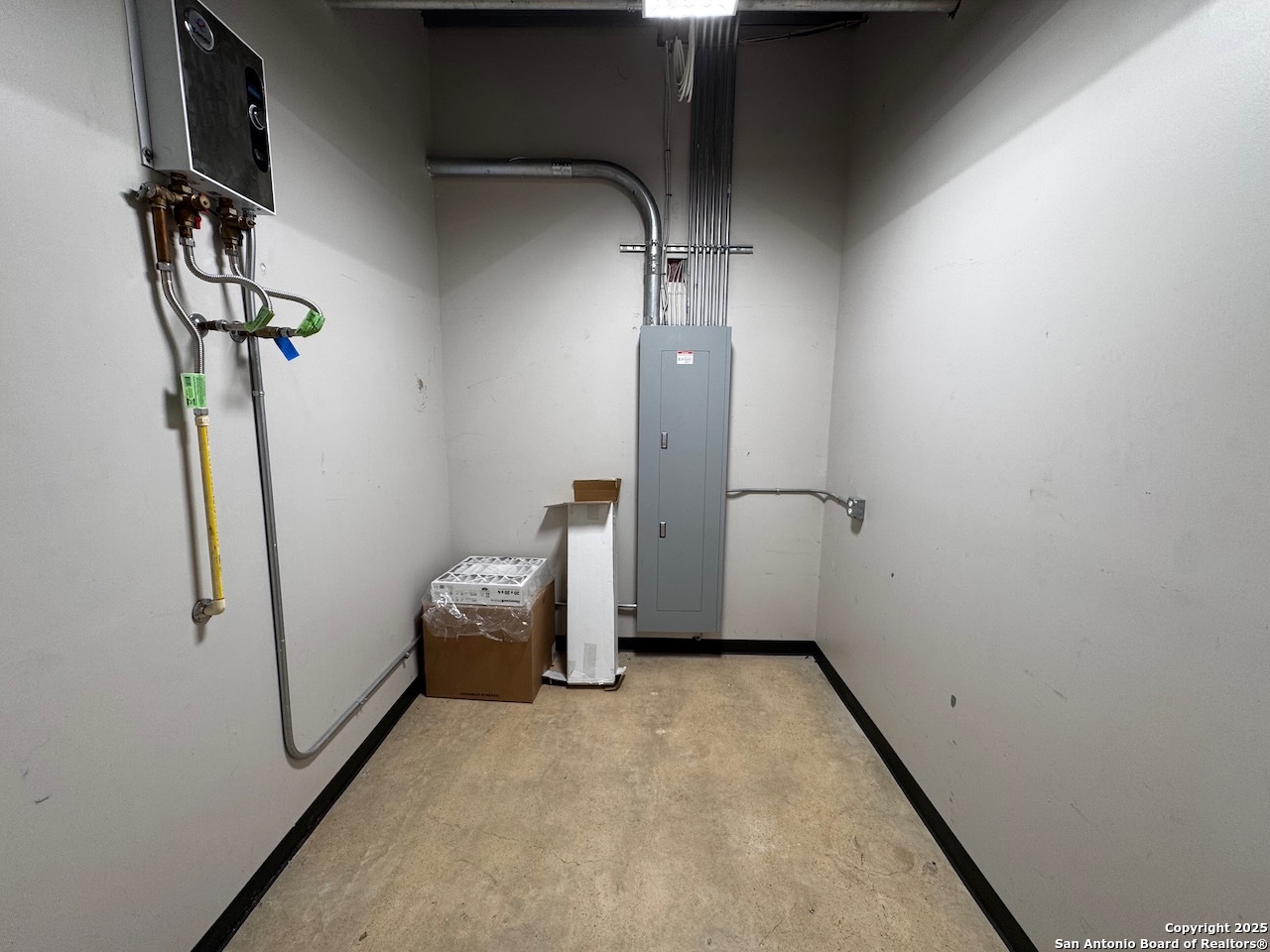 1753 Highway 97 E Jourdanton TX 78026