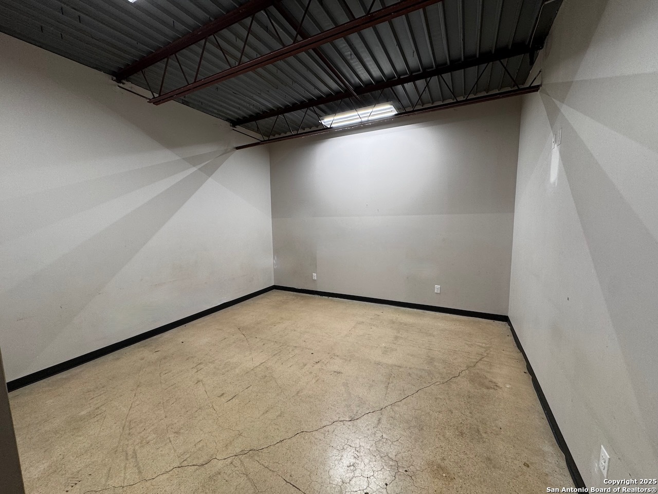 1753 Highway 97 E Jourdanton TX 78026