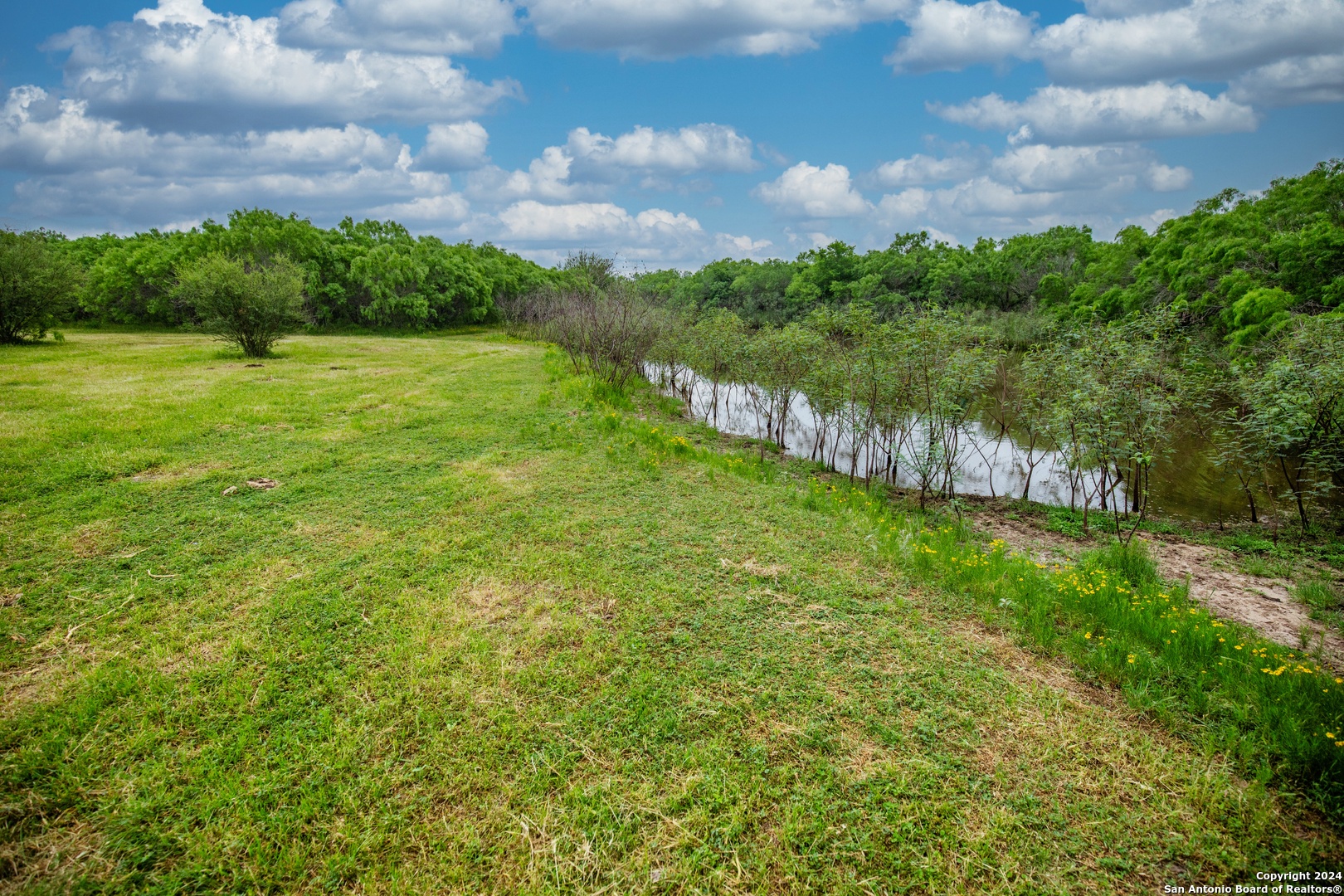 000 La Vernia Street Adkins TX 78101