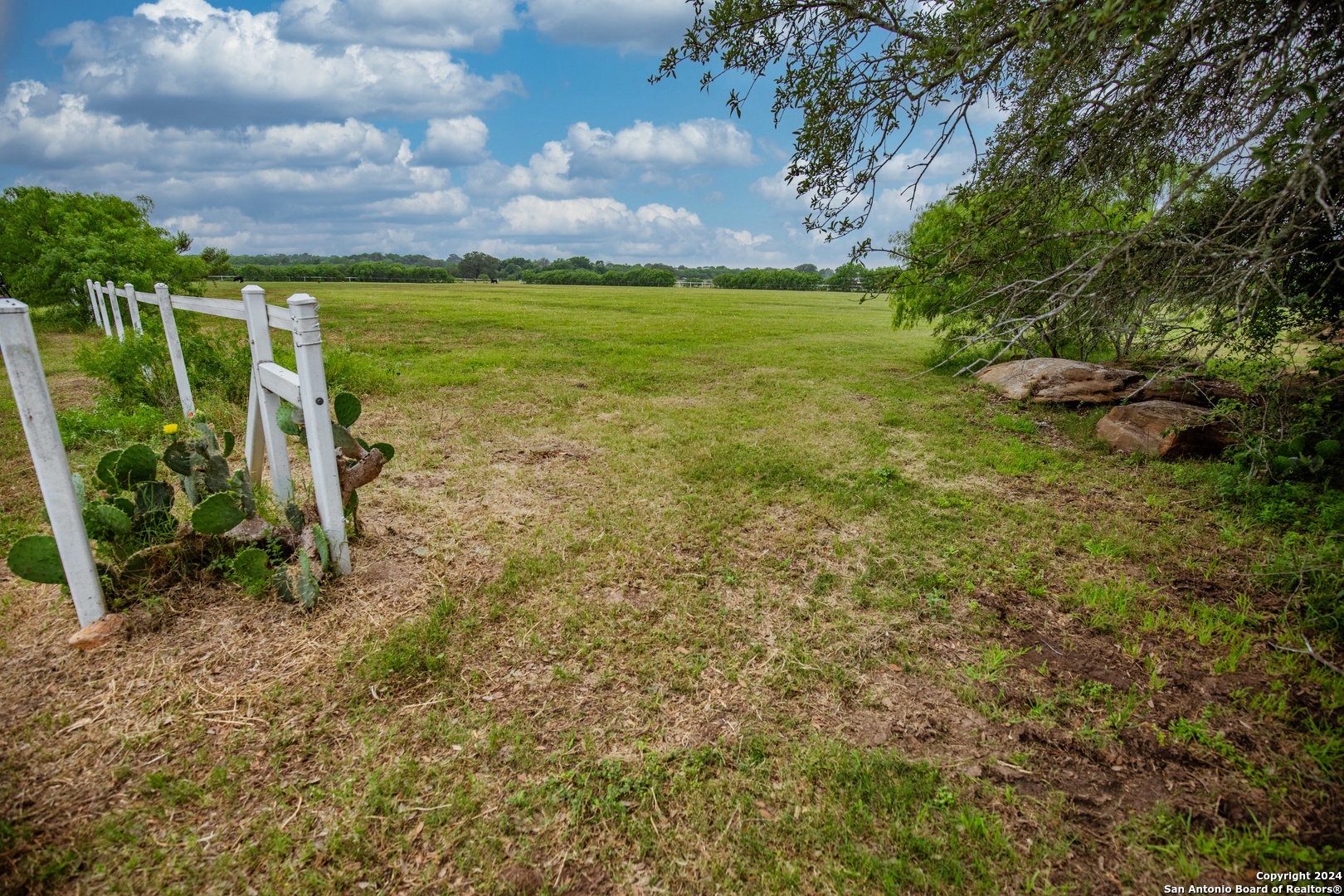 000 La Vernia Street Adkins TX 78101