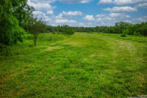 000 La Vernia Street Adkins TX 78101