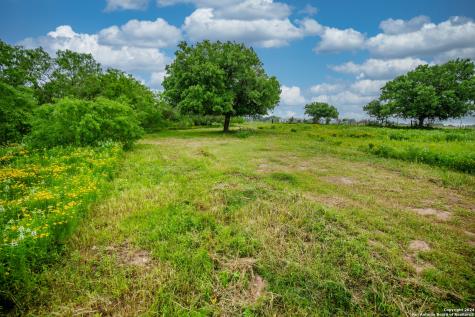 000 La Vernia Street Adkins TX 78101