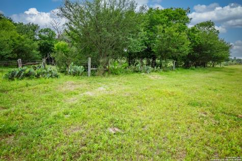 000 La Vernia Street Adkins TX 78101