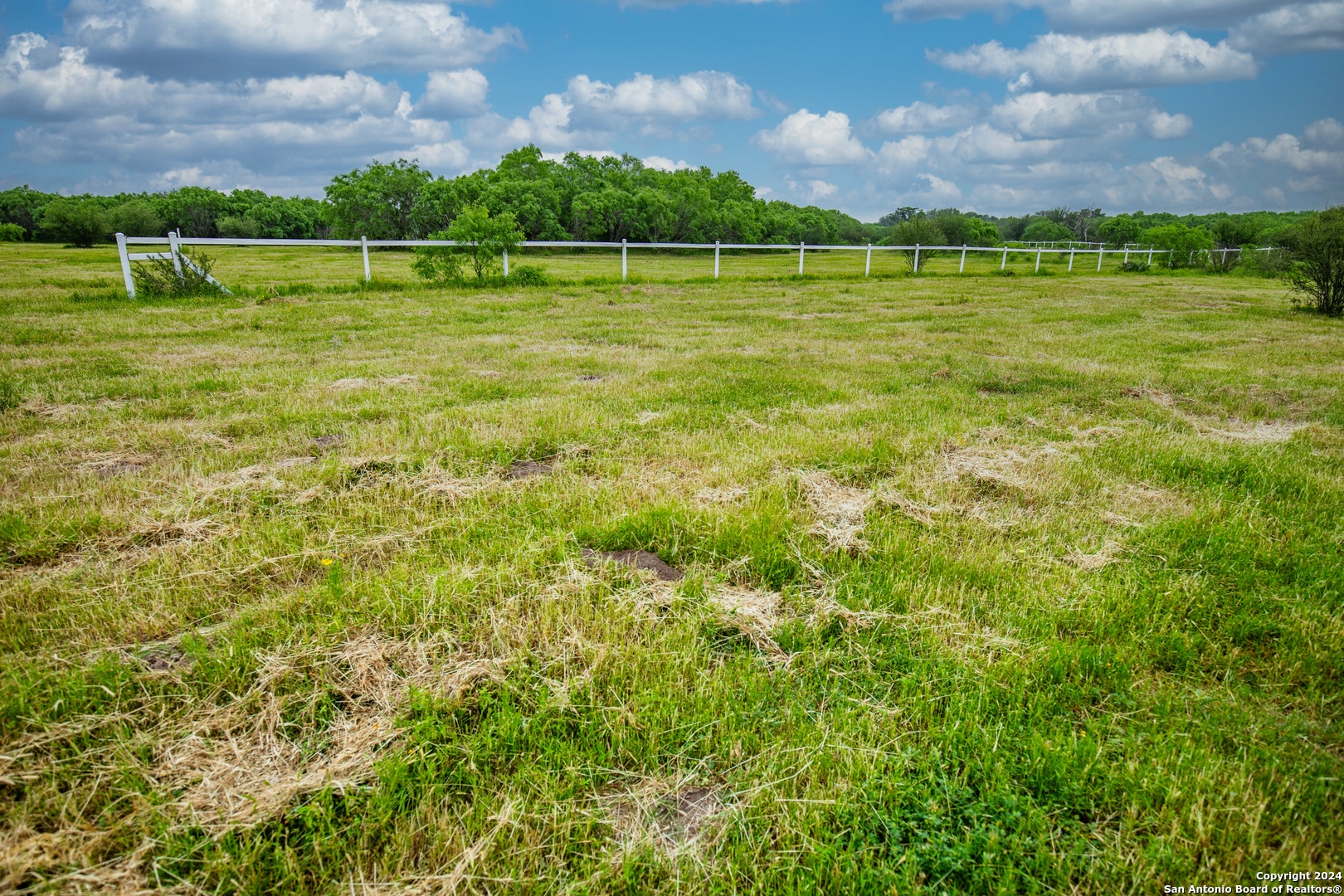 000 La Vernia Street Adkins TX 78101