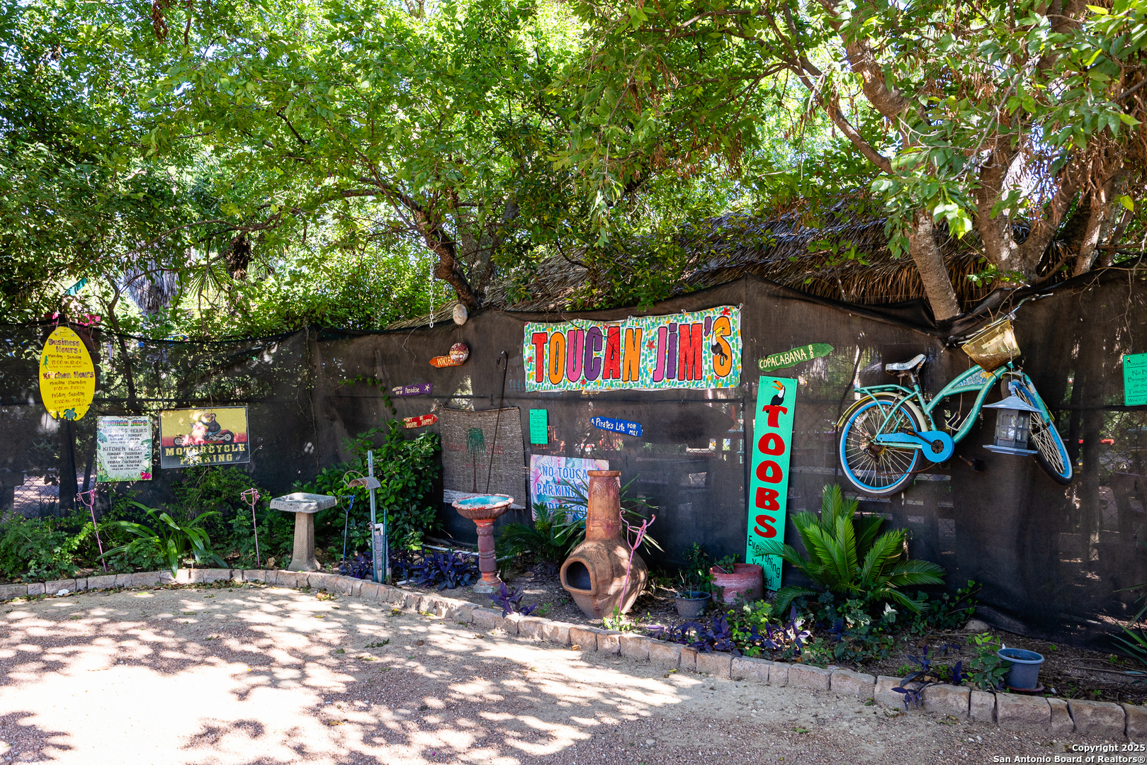 5820 Highway 27 Center Point TX 78010