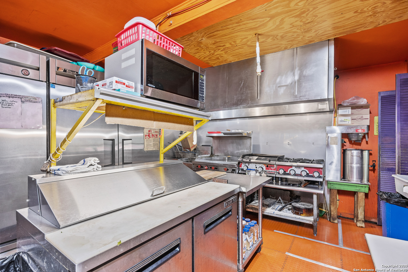 5820 Highway 27 Center Point TX 78010