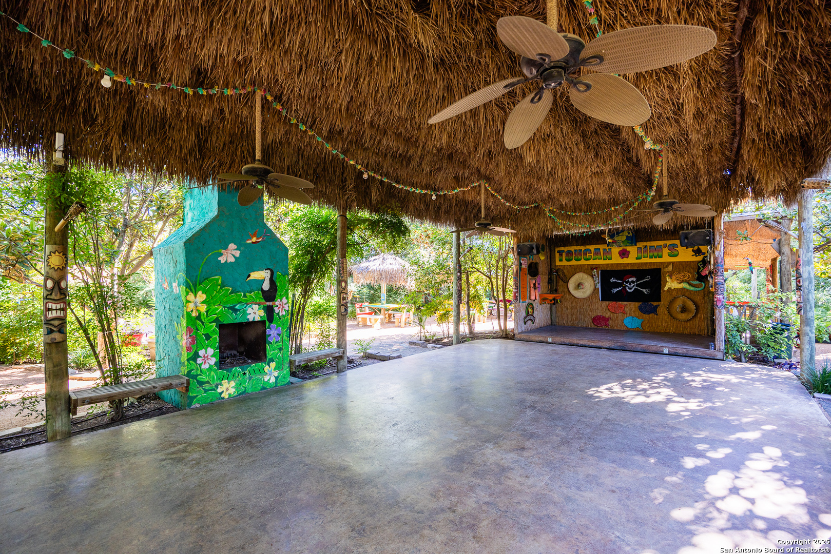 5820 Highway 27 Center Point TX 78010