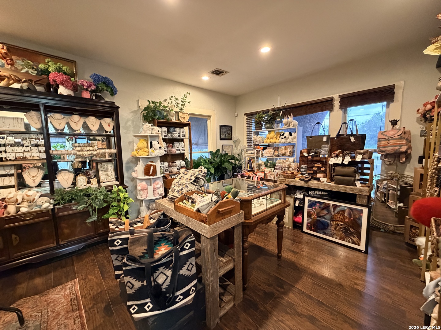 415 W Goodwin Street Pleasanton TX 78064