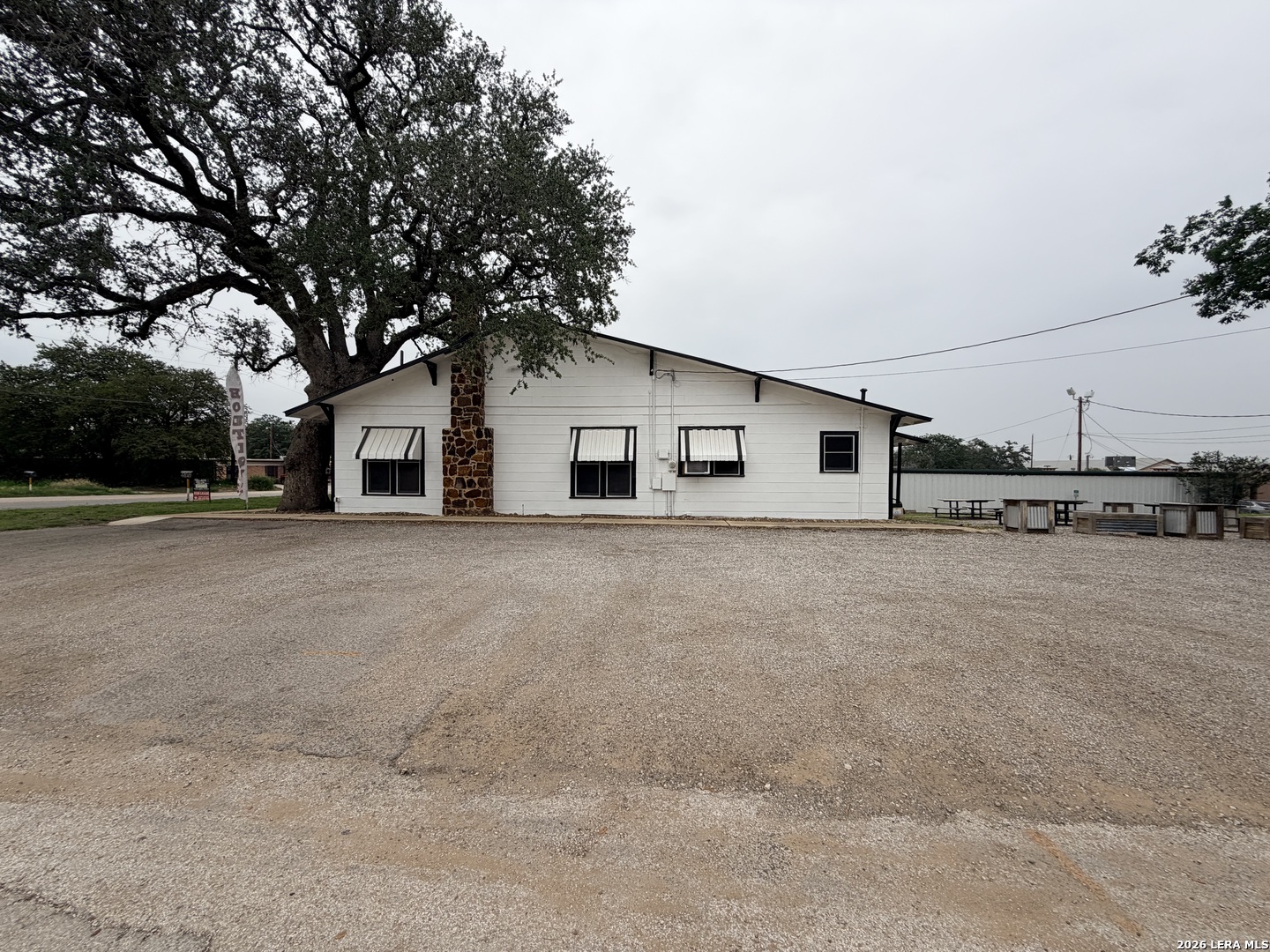 415 W Goodwin Street Pleasanton TX 78064