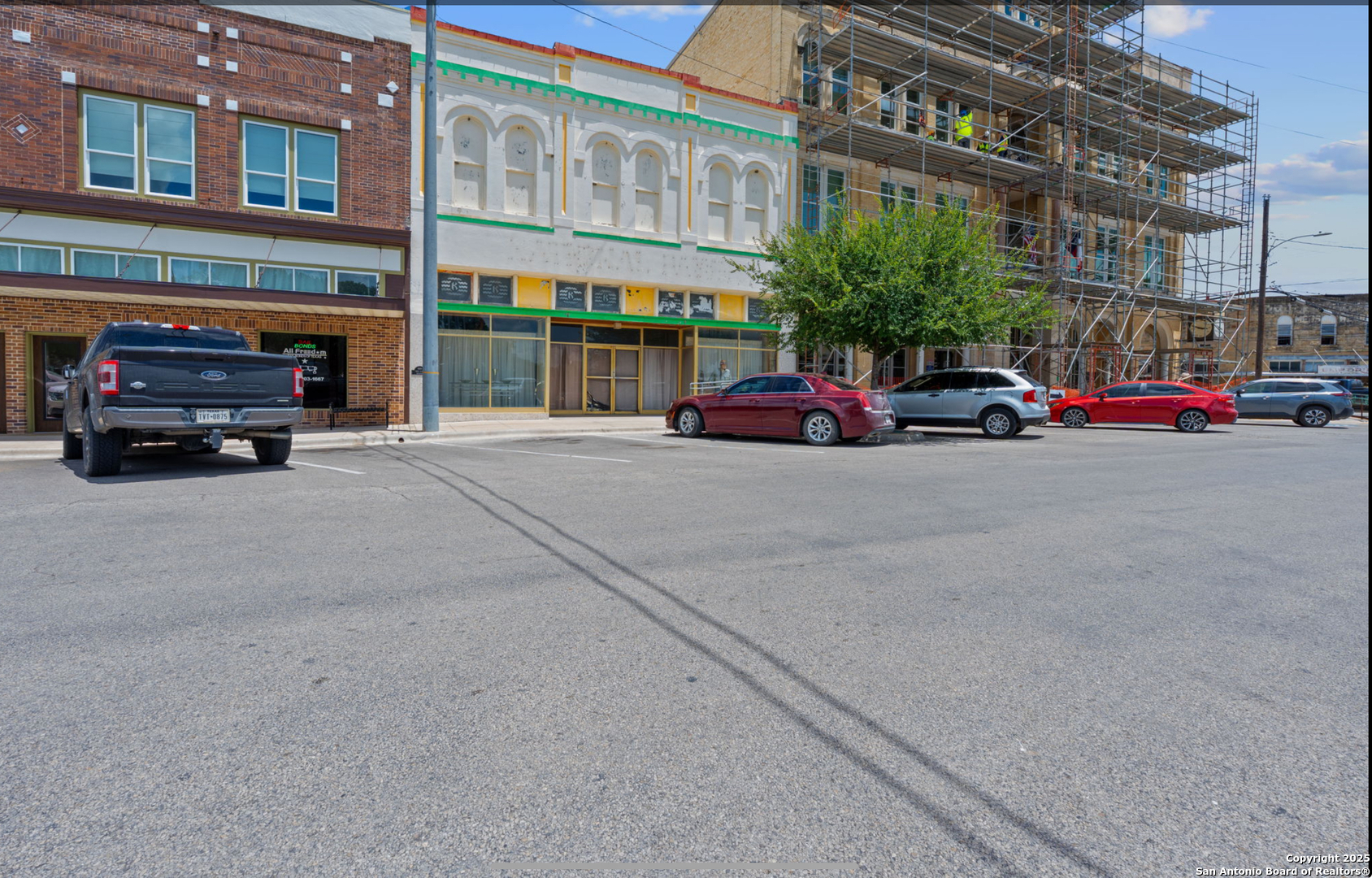 419 Saint George Gonzales TX 78629