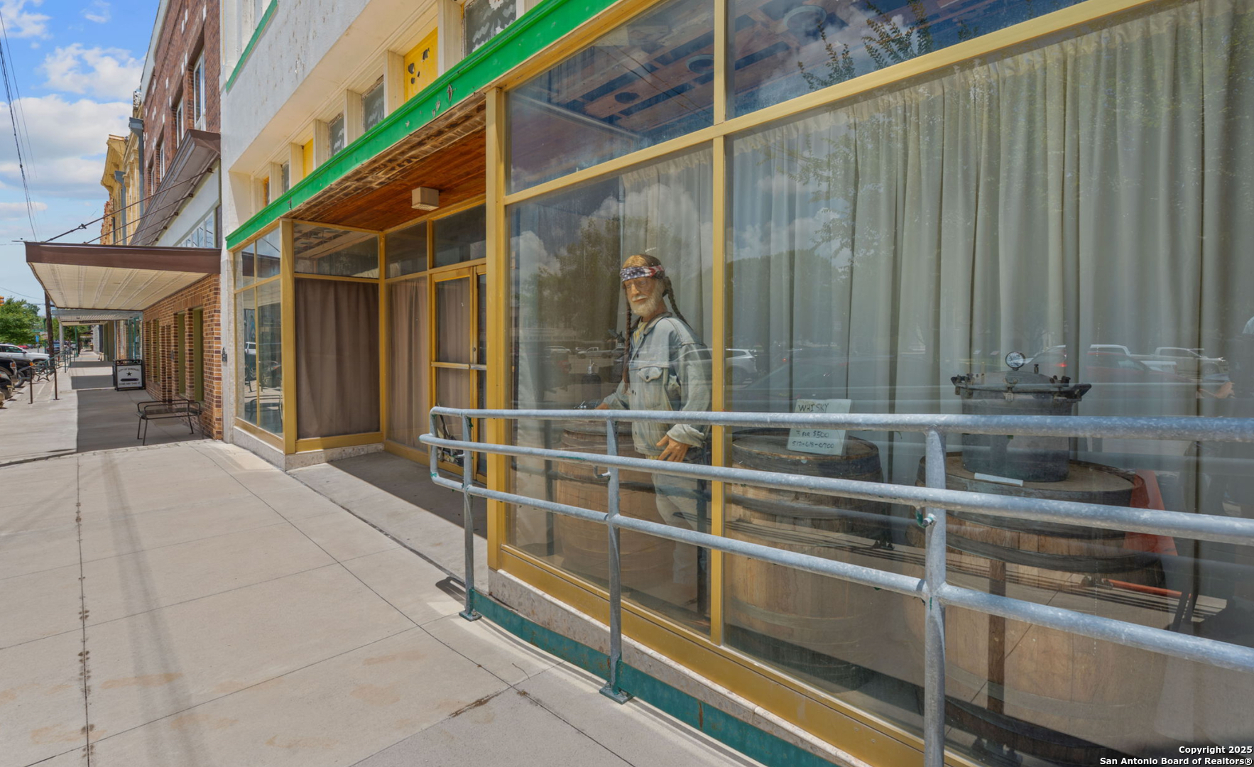 419 Saint George Gonzales TX 78629