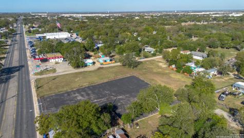 784 W Court Seguin TX 78155