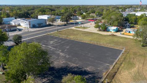 784 W Court Seguin TX 78155